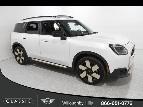 Certified 2025 MINI Cooper Countryman S image 1