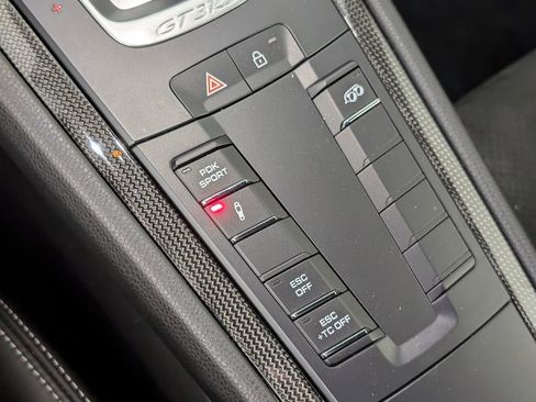 Certified 2019 Porsche 911 GT3 RS image 28