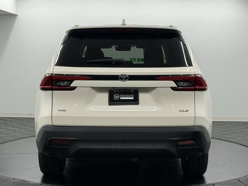 Used 2024 Toyota Grand Highlander Limited image 8