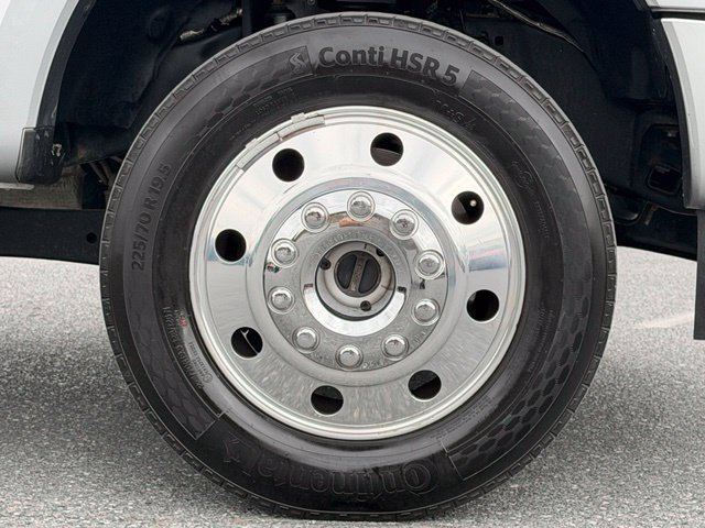Used 2021 Ford F450 Platinum w/ FX4 Off-Road Package AWD/4WD image 19