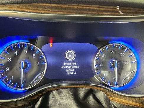 Used 2021 Chrysler Pacifica Pinnacle AWD/4WD image 17