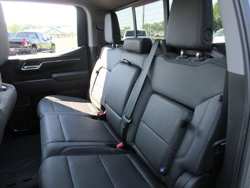 Certified 2024 GMC Sierra 1500 SLT w/ SLT Premium Plus Package AWD/4WD image 23