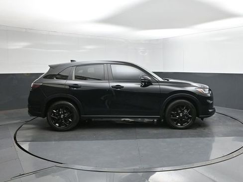 Used 2024 Honda HR-V Sport image 11
