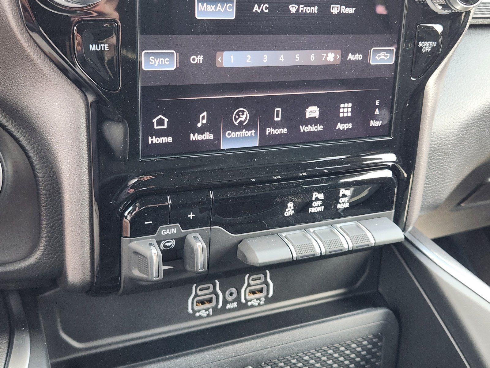 New 2026 RAM 1500 Lone Star AWD/4WD image 18