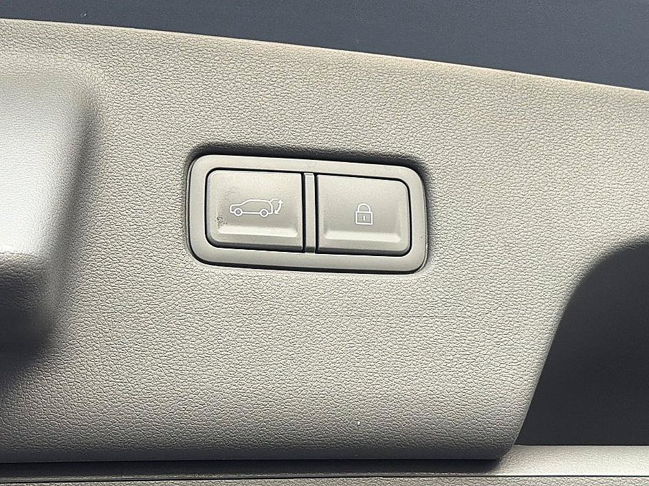Certified 2026 Hyundai Palisade Limited FWD image 28