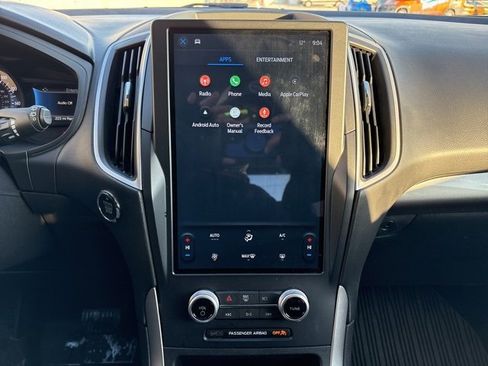 Used 2022 Ford Edge SE w/ Black Appearance Package image 5