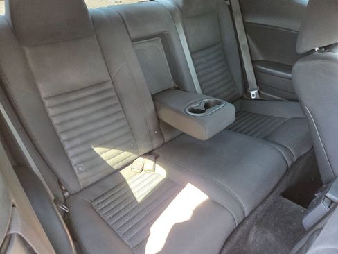Used 2013 Dodge Challenger R/T image 11