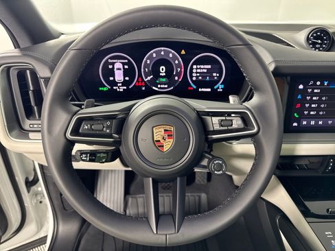 Certified 2026 Porsche Cayenne Coupe AWD/4WD image 15