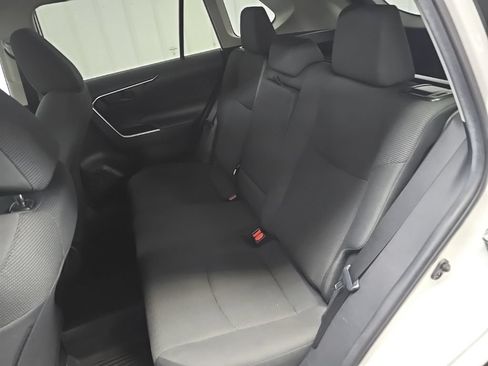 Used 2021 Toyota RAV4 LE AWD/4WD image 33