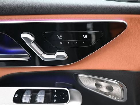 New 2026 Mercedes-Benz GLC 300 image 21