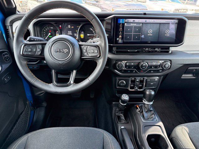 Used 2024 Jeep Wrangler Unlimited w/ Convenience Group AWD/4WD image 22