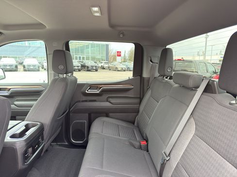 Used 2023 Chevrolet Silverado 1500 RST w/ Z71 Off-Road Package AWD/4WD image 34