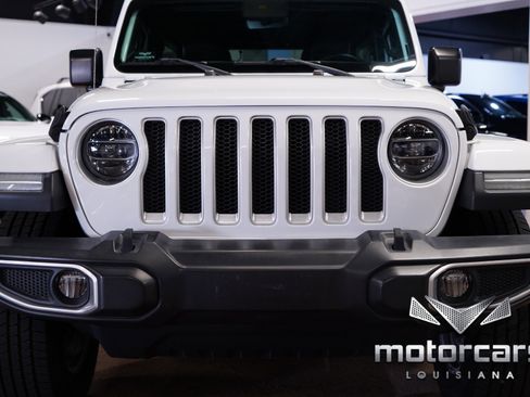 Used 2020 Jeep Wrangler Unlimited Sahara image 10