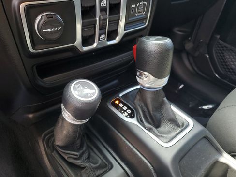 Certified 2020 Jeep Wrangler Unlimited Sport S AWD/4WD image 29
