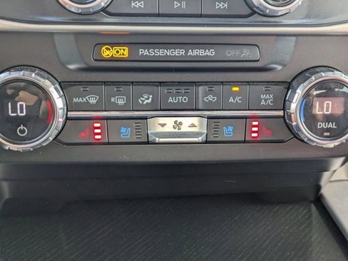 Certified 2022 Ford F250 Platinum image 26