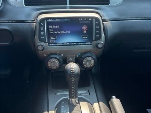 Used 2015 Chevrolet Camaro LT RWD image 6