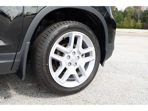 Used 2024 Honda Passport EX-L image 9