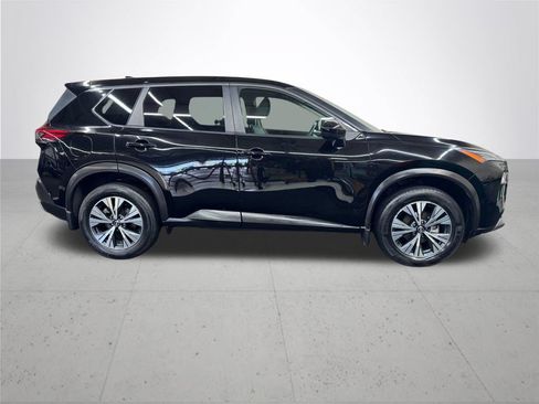 Used 2023 Nissan Rogue SV AWD/4WD image 9