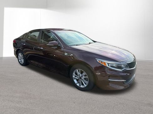 Used 2017 Kia Optima LX w/ Driver Convenience Package FWD image 24