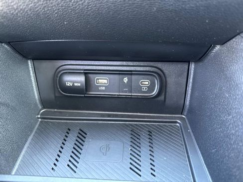 Used 2023 Kia Sportage SX image 34
