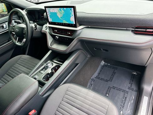 Used 2025 Ford Explorer ST-Line AWD/4WD image 28