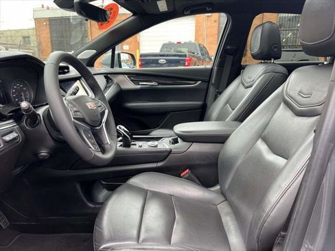 Certified 2022 Cadillac XT5 Premium Luxury w/ Technology Package image 19