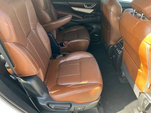 Used 2019 Subaru Ascent Touring AWD/4WD image 28