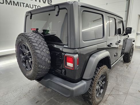 Used 2022 Jeep Wrangler Unlimited Sport image 4
