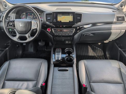 Used 2021 Honda Pilot Touring image 26