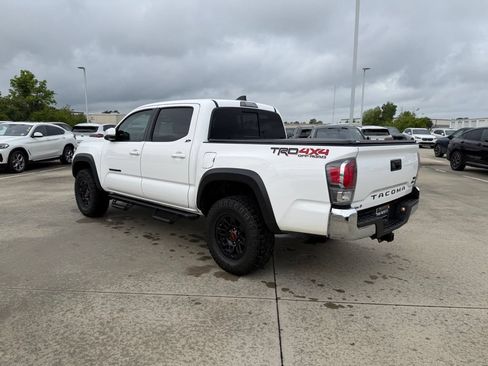 Used 2021 Toyota Tacoma TRD Off-Road AWD/4WD image 7