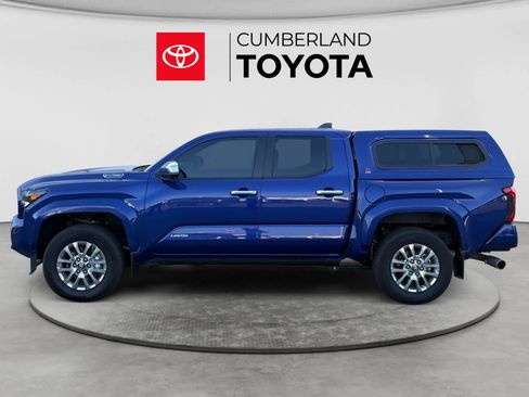 Used 2025 Toyota Tacoma Limited AWD/4WD image 2