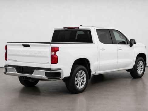 Used 2024 Chevrolet Silverado 1500 LT w/ Convenience Package II AWD/4WD image 3