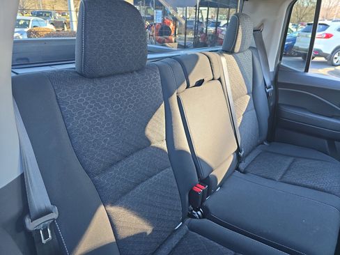 Used 2023 Honda Ridgeline Sport image 12