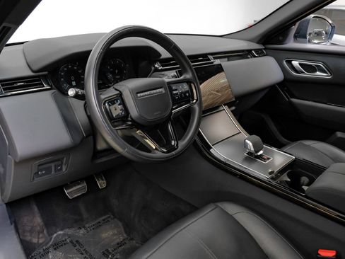 Used 2025 Land Rover Range Rover Velar Dynamic SE AWD/4WD image 3