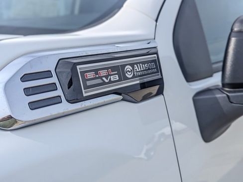 New 2025 GMC Sierra 2500 Pro w/ Convenience Package image 11