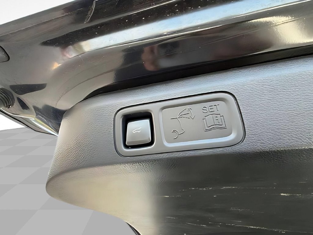 Used 2024 Ford Expedition Platinum AWD/4WD image 33
