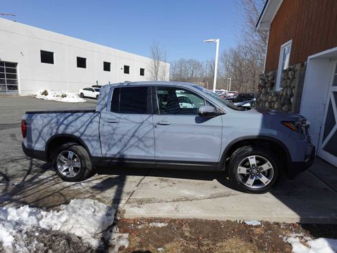 Certified 2024 Honda Ridgeline RTL image 8