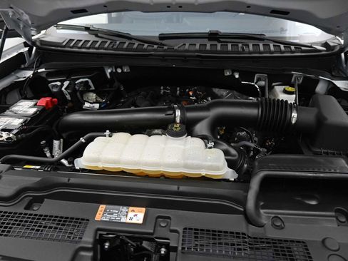 Used 2025 Ford Expedition Max Platinum image 11