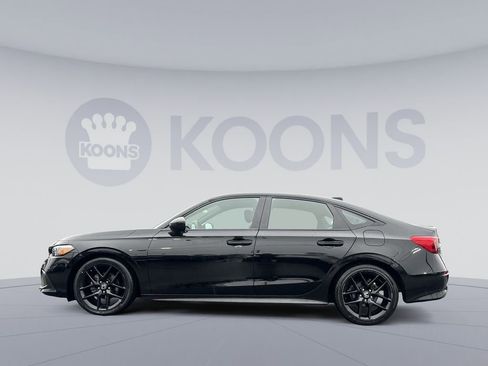 Used 2023 Honda Civic Sport image 2