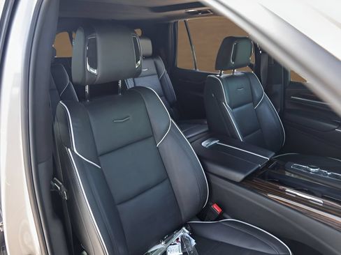 Certified 2024 Cadillac Escalade Premium Luxury RWD image 32