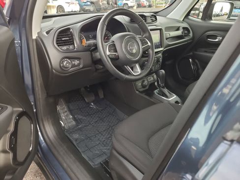 Certified 2023 Jeep Renegade Altitude w/ Sun/Sound Group image 10