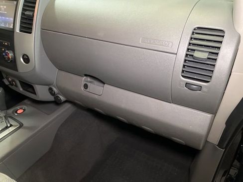 Used 2021 Nissan Frontier SV image 50