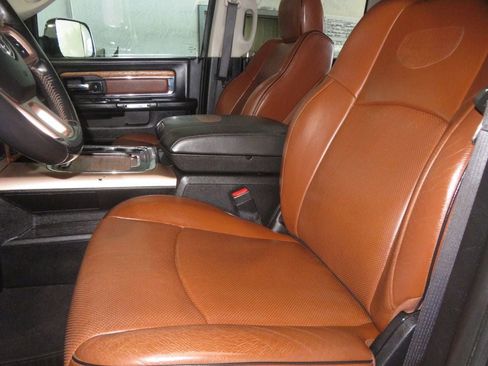 Used 2016 RAM 2500 Longhorn w/ Convenience Group AWD/4WD image 25