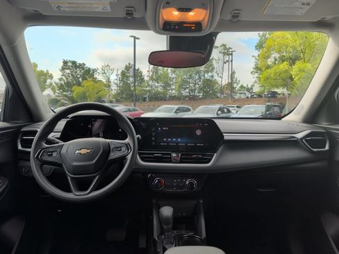 Used 2024 Chevrolet TrailBlazer LT FWD image 22