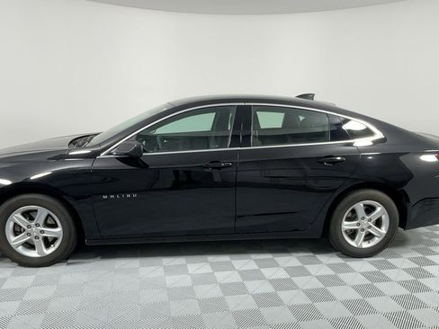 Used 2024 Chevrolet Malibu LT image 2