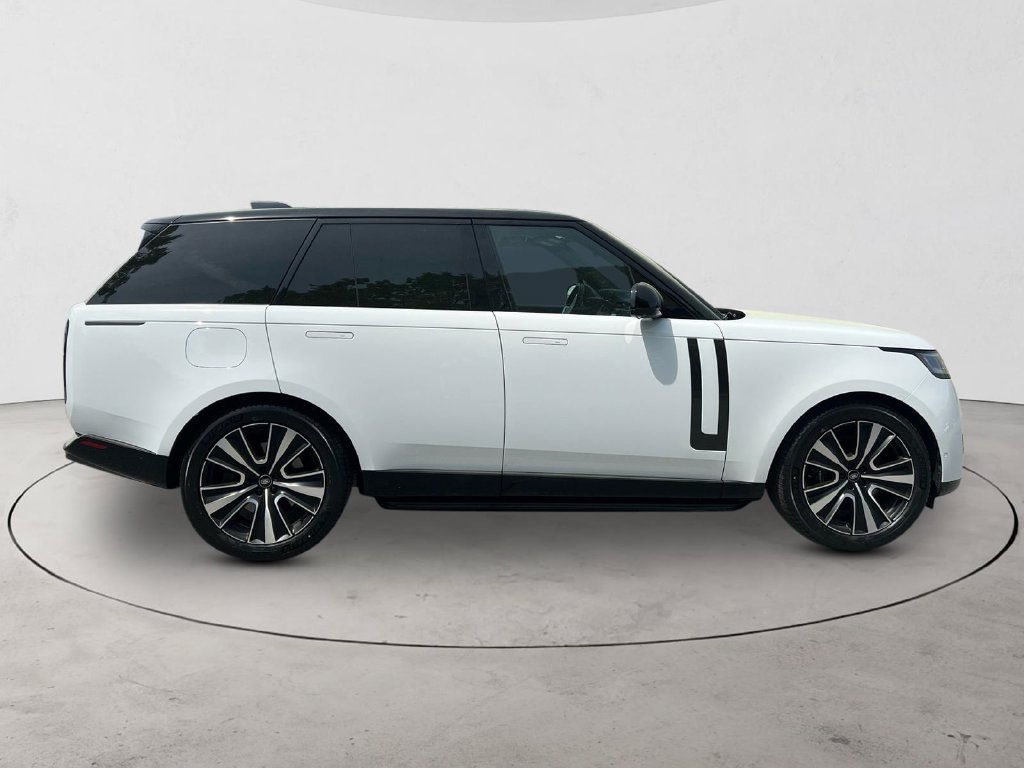 Used 2023 Land Rover Range Rover SE AWD/4WD image 6