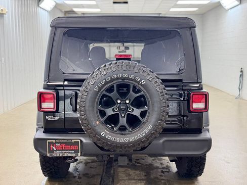 Used 2022 Jeep Wrangler Unlimited Sport AWD/4WD image 6