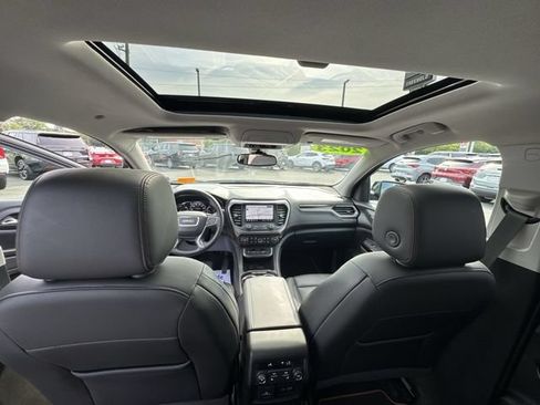 Used 2023 GMC Acadia AT4 w/ Technology Package AWD/4WD image 21