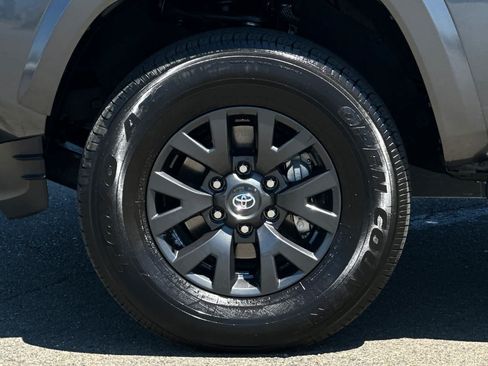 Used 2022 Toyota Tacoma SR5 RWD image 29