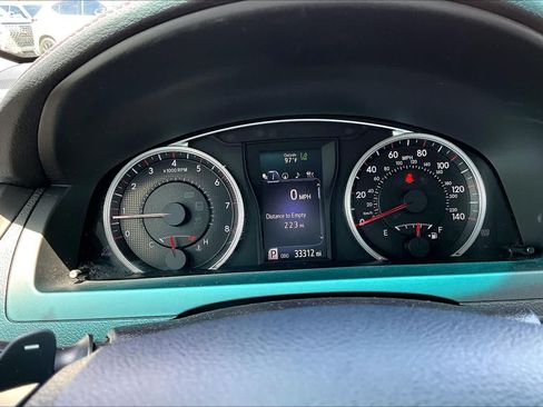 Used 2017 Toyota Camry XSE w/ Moonroof Package FWD image 26
